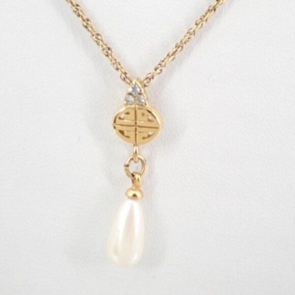 SUPER RARE! Vintage Givenchy Pearl Drop Necklace Gold Tone 16" 💎✨ - Picture 1 of 4